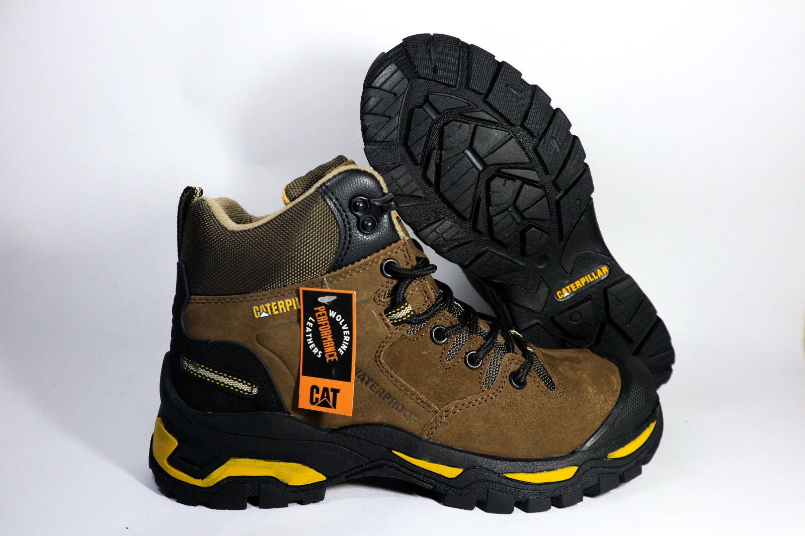 Botas CAT 1350 Color Marrón