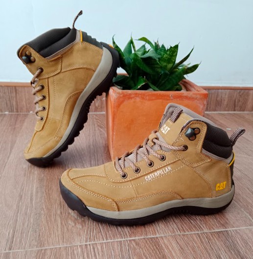Botas CAT 1335 Color Café